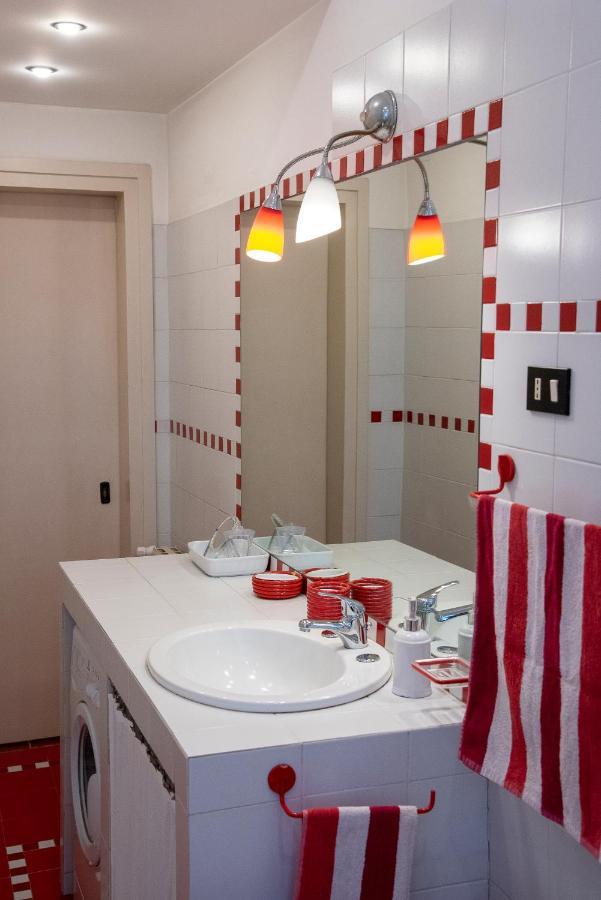 Casa Juli: 70Mq-Centro-Триест Экстерьер фото
